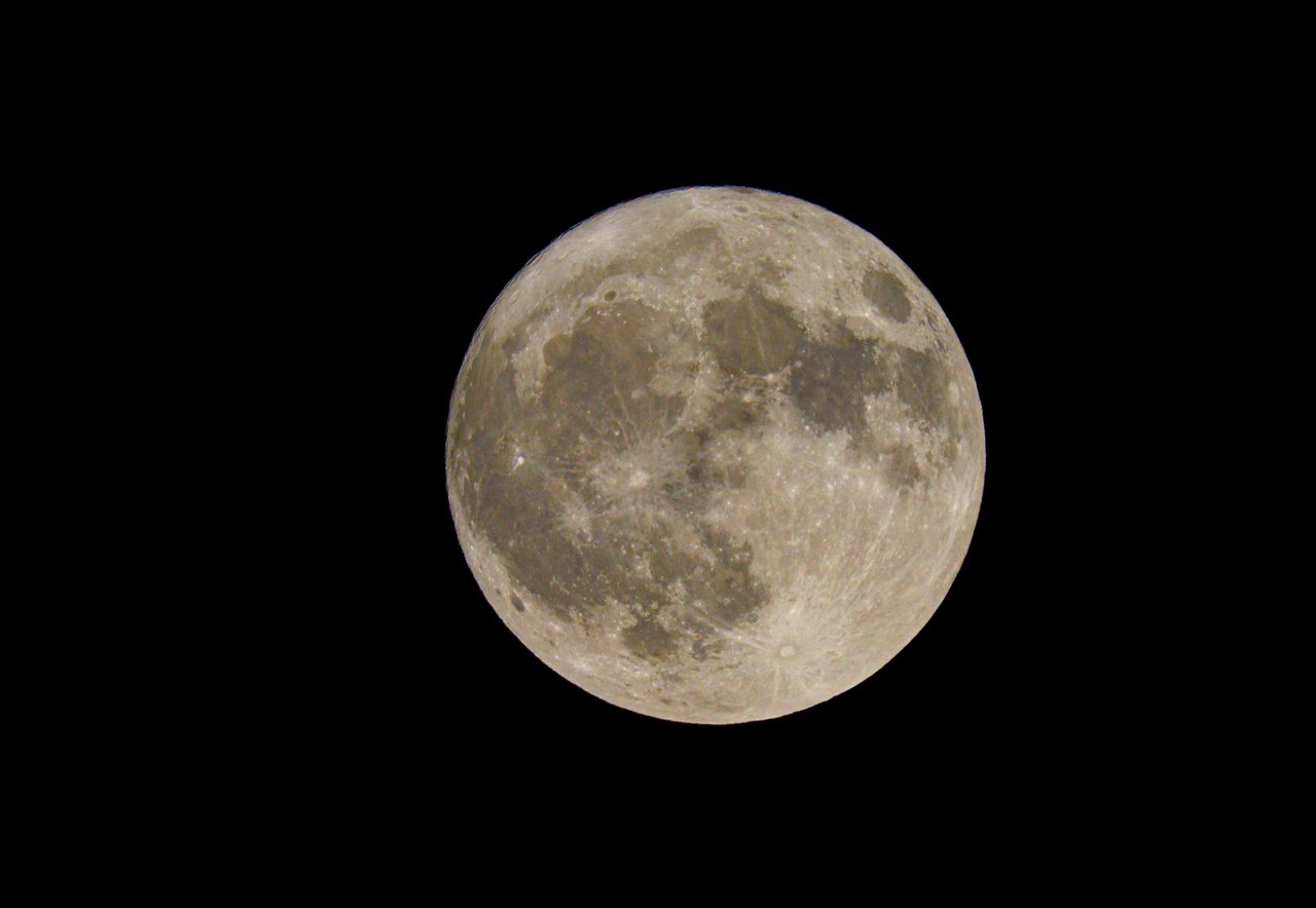 How the Moon Affects Earth’s Climate and Life