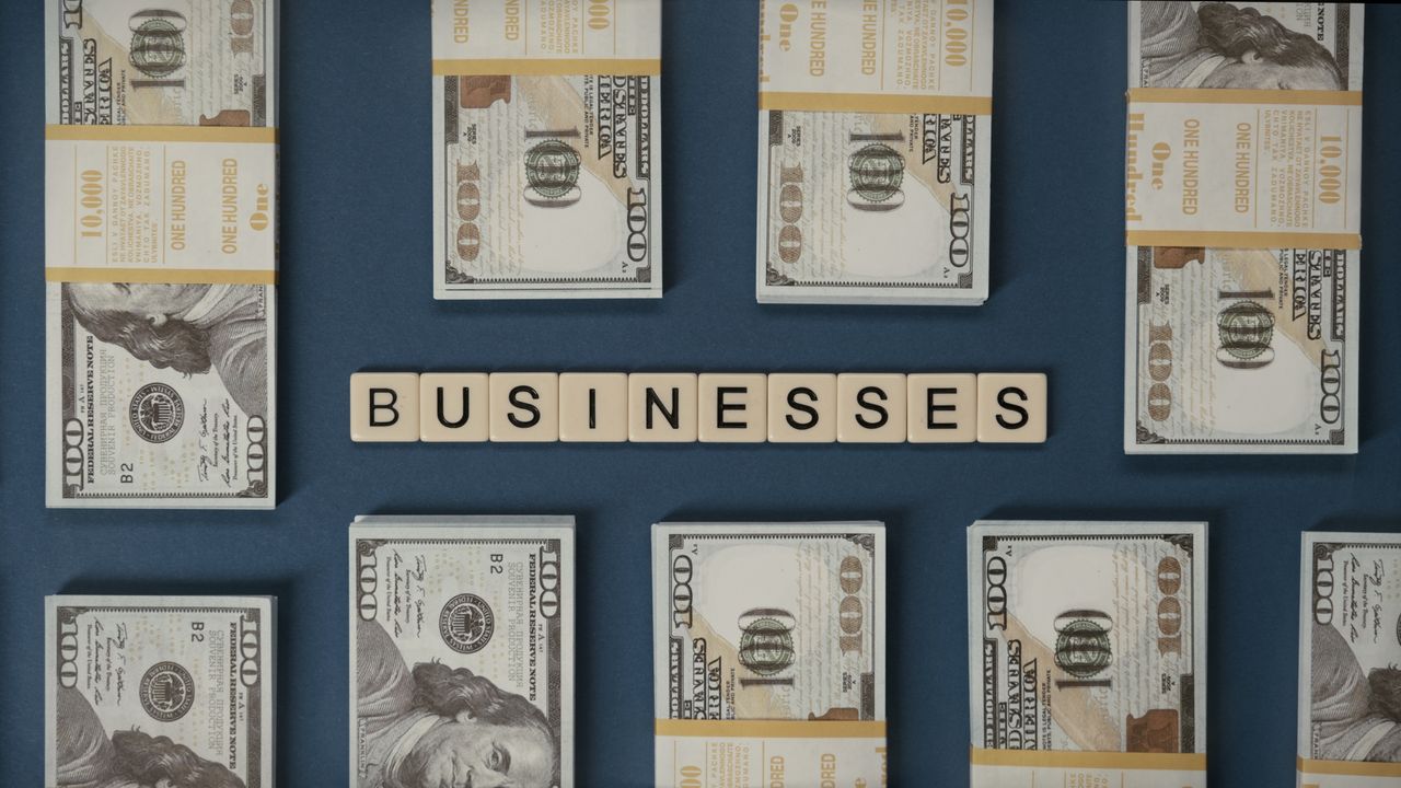 Business world, consumption, advertisements