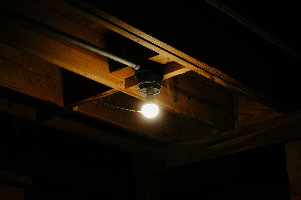 Daily Life Without Electricity